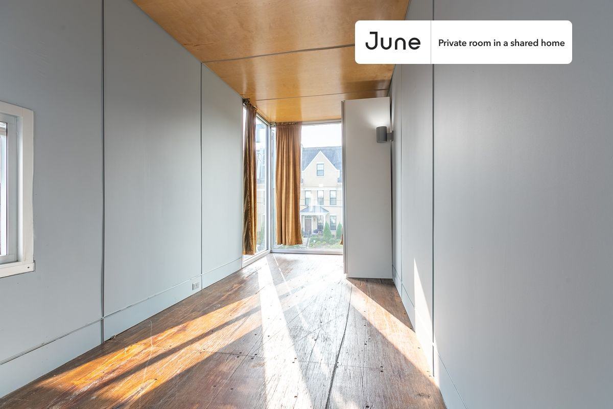 3305 7th St Ne #F - Photo 4 of 18