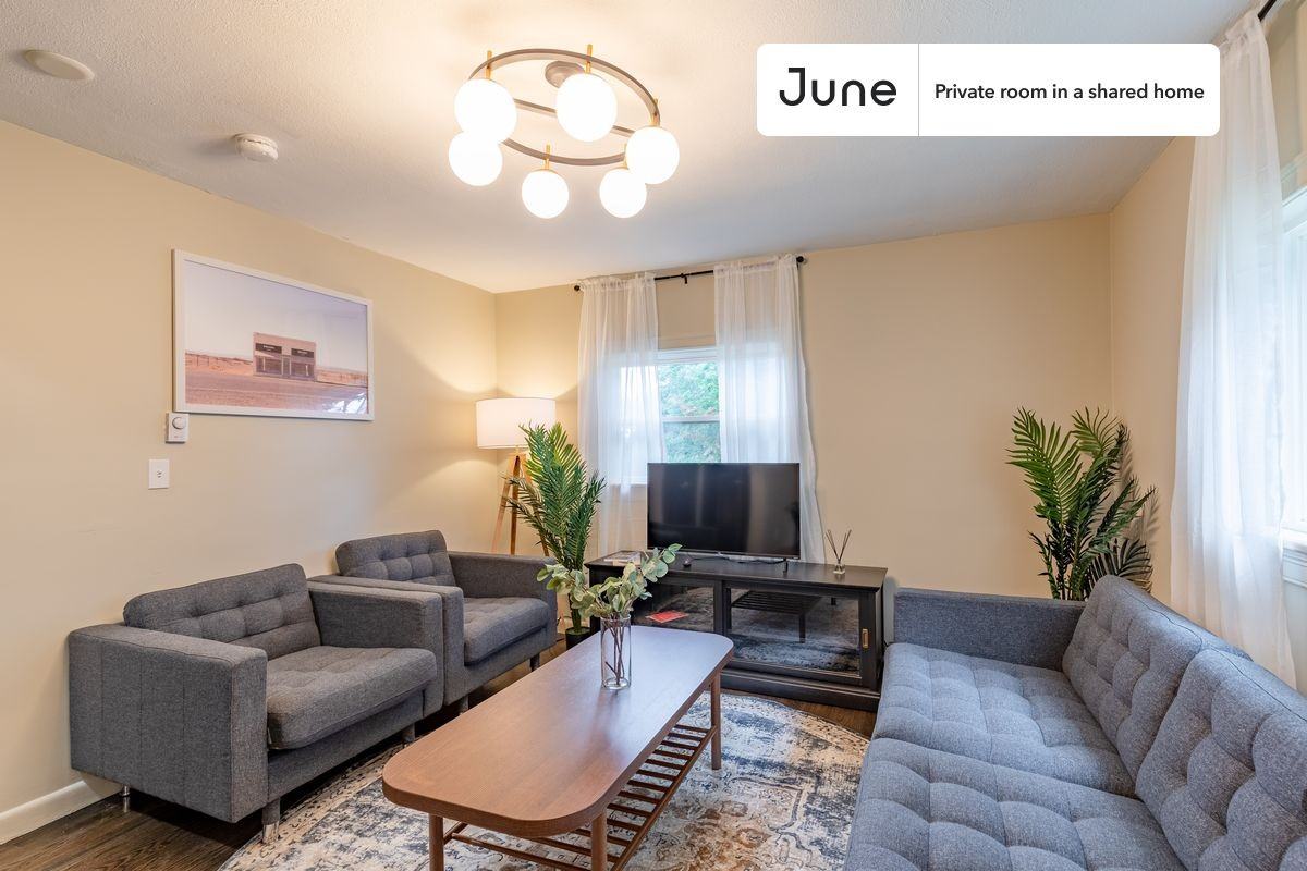 104 Academy Hill Rd #B - Photo 4 of 13
