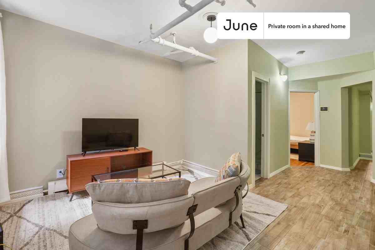 188 Claremont Ave #A - Photo 6 of 14