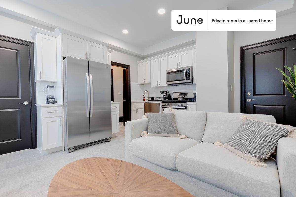 114 Boston St #B - Photo 6 of 15