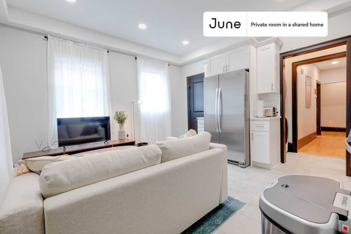 114 Boston St #B - Photo 7 of 15