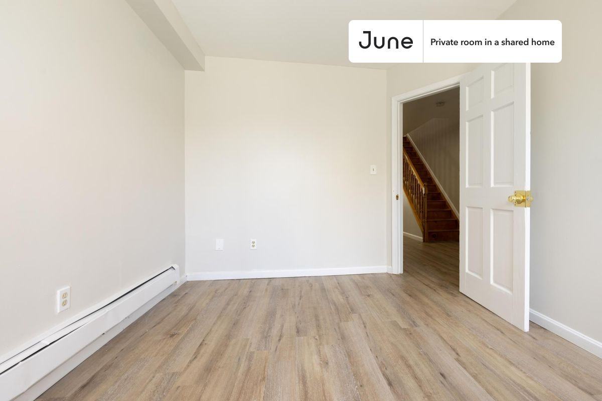71 Clermont Ave #A - Photo 5 of 22
