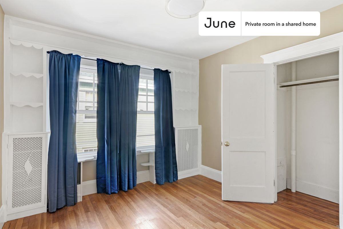 15 Governor Winthrop Rd #B - Photo 2 of 21