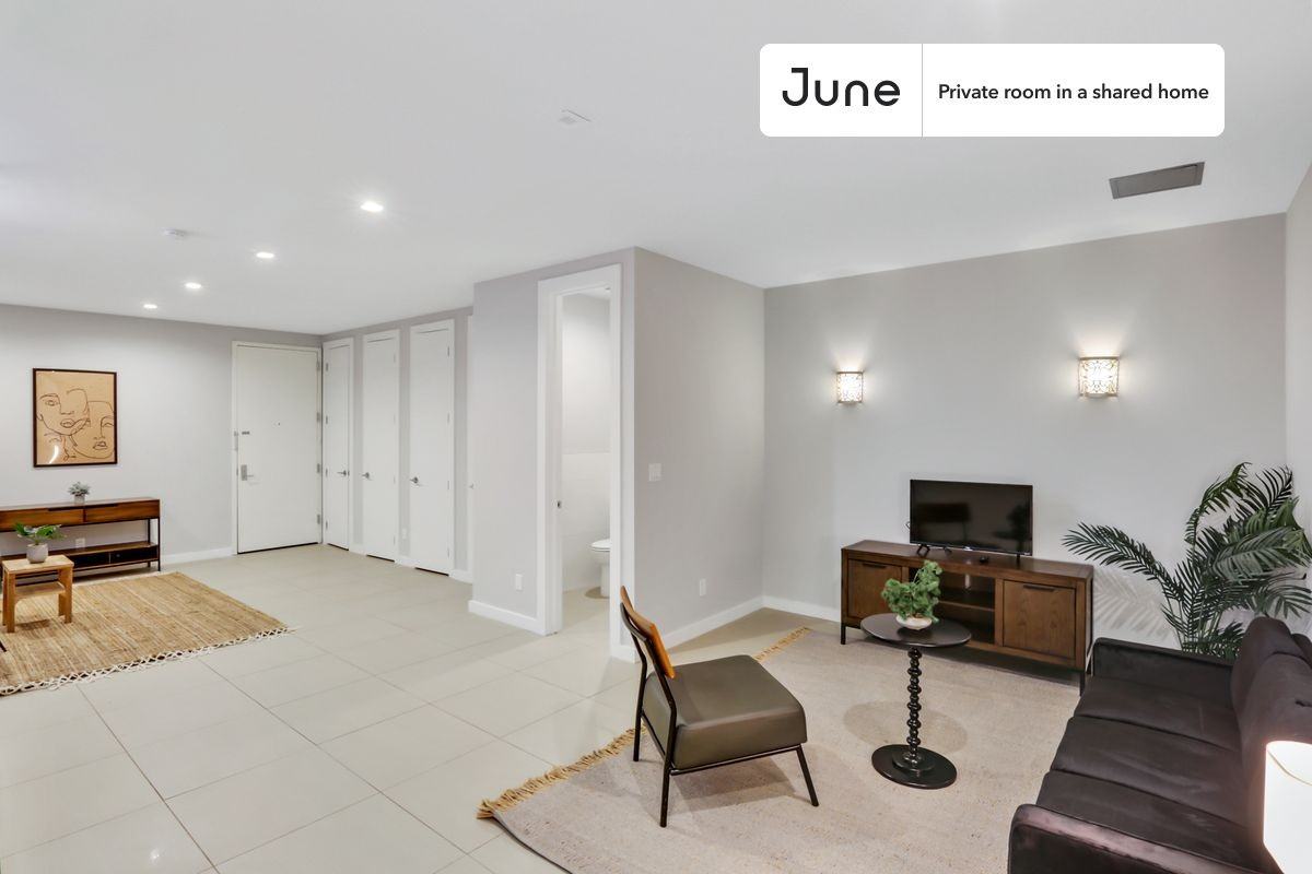 1226 Bedford Ave #D - Photo 6 of 19
