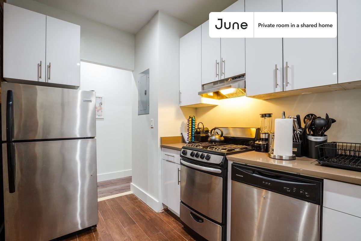 285 Saint Nicholas Ave #C - Photo 7 of 10