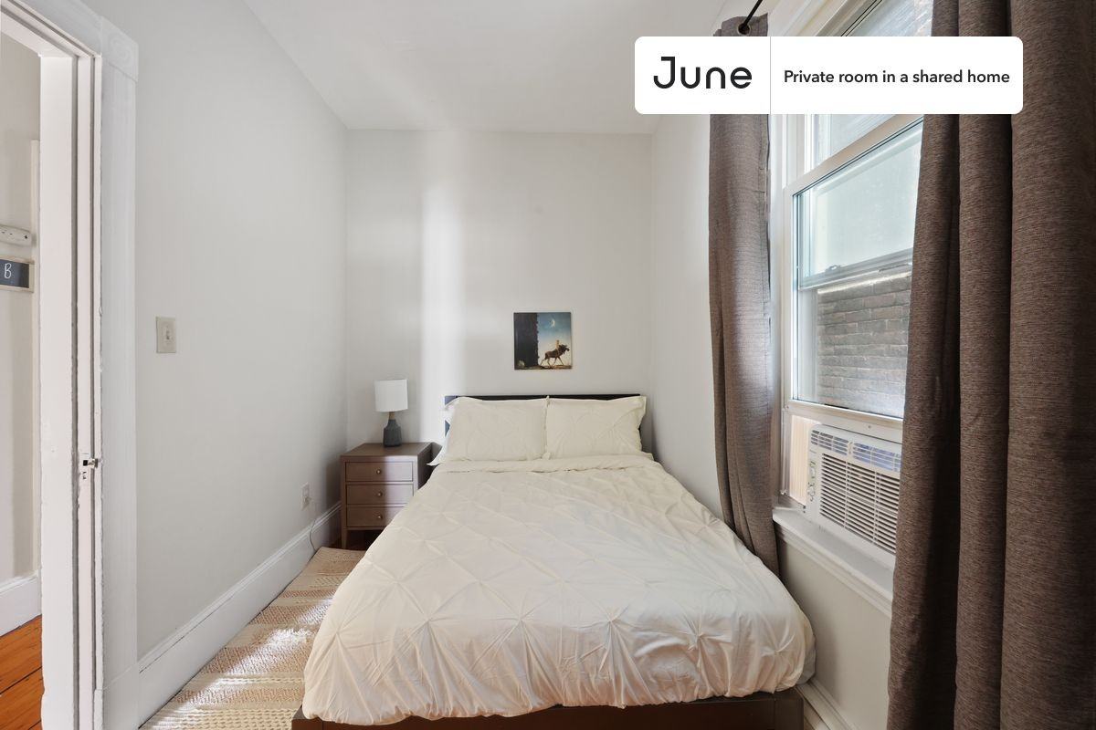 71 School St #D - Photo 2 of 12
