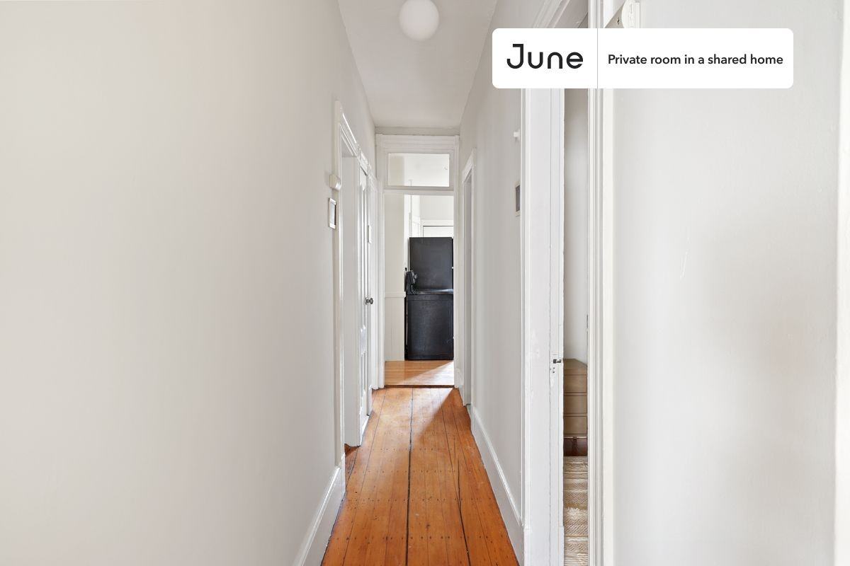71 School St #B - Photo 6 of 10