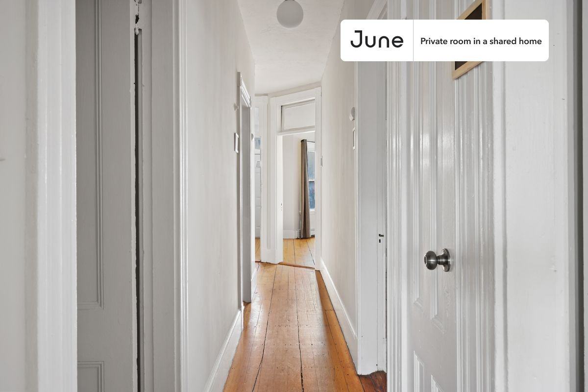 71 School St #B - Photo 7 of 10