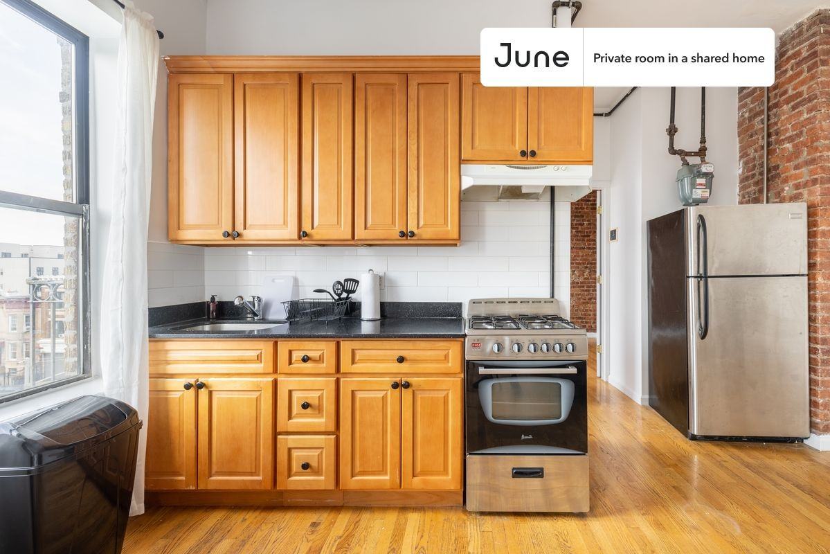 1507 Saint Johns Pl #B - Photo 6 of 14