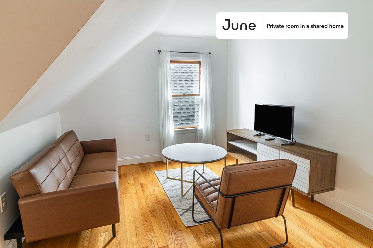 29 Alston St #E - Photo 6 of 18