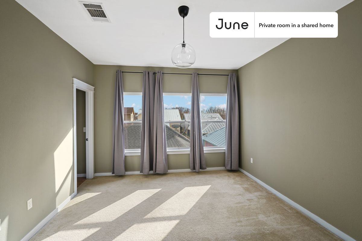 1917 Mccloskey St #C - Photo 2 of 20