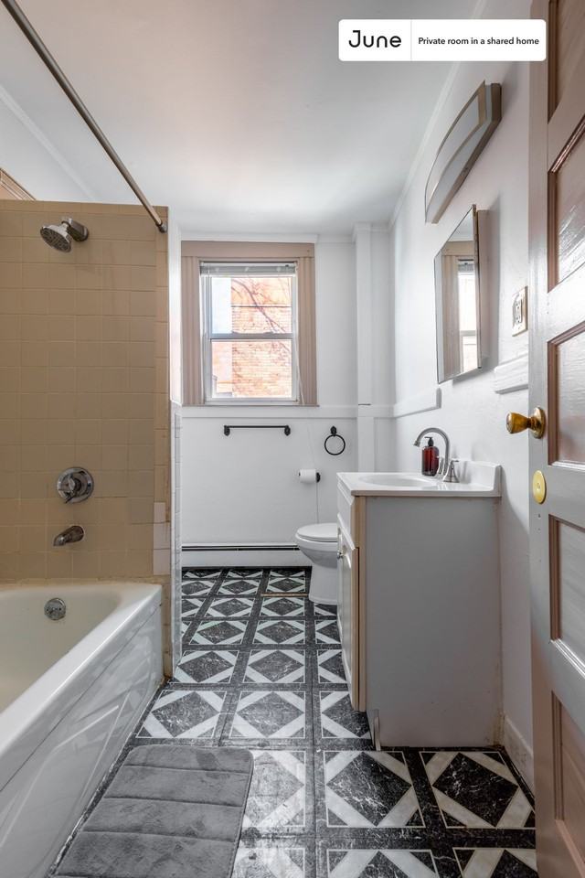 123 Washington St #C - Photo 7 of 11