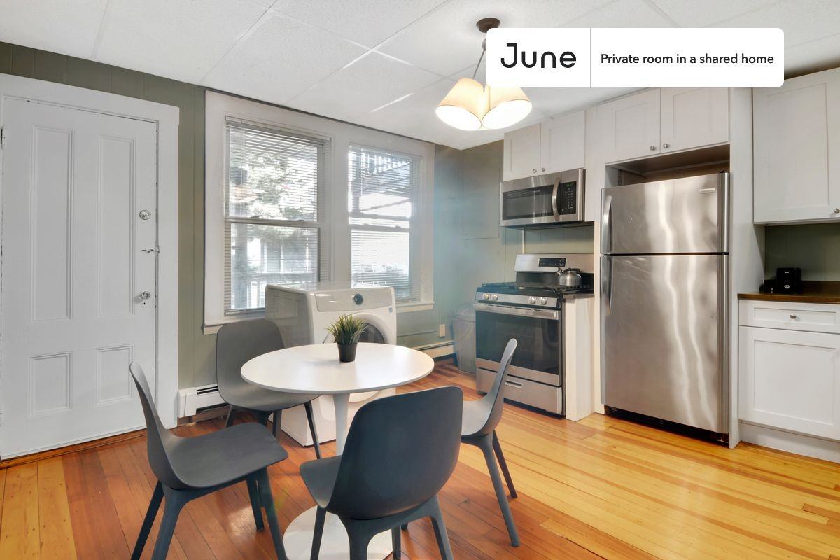 33 Howell St #A - Photo 6 of 16