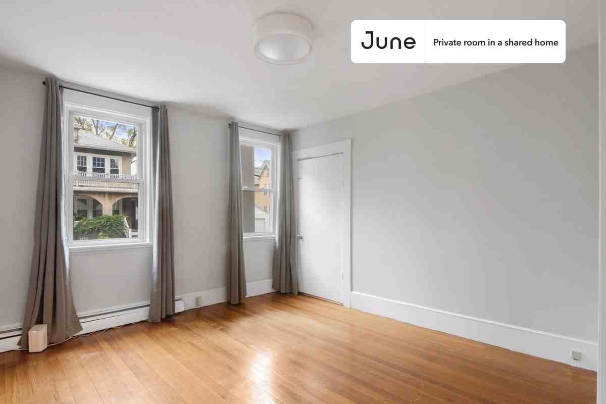 14-18 Bacon St #B - Photo 4 of 14