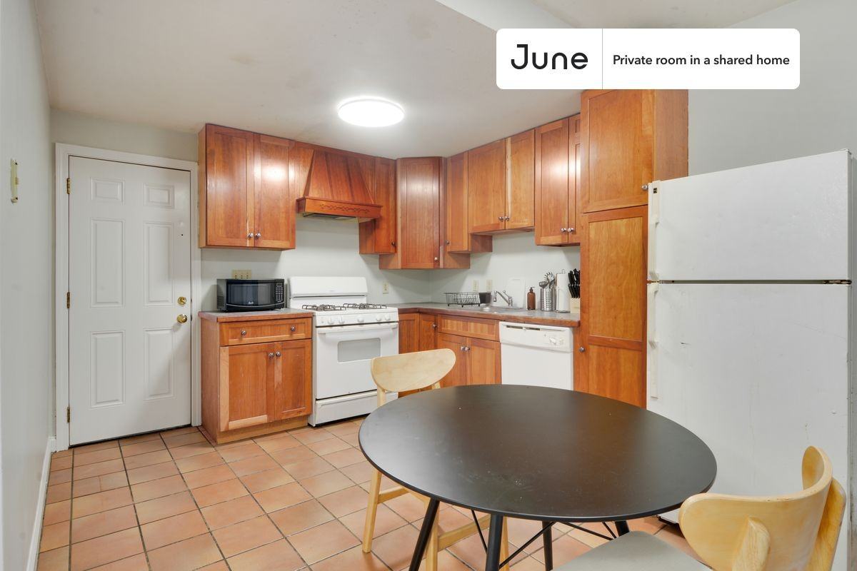 17 Cummings Rd #B - Photo 6 of 11