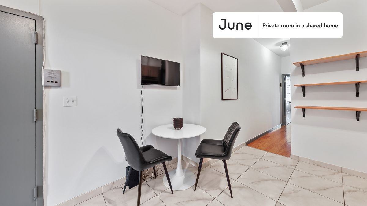 2028 2nd Ave #A - Photo 5 of 9