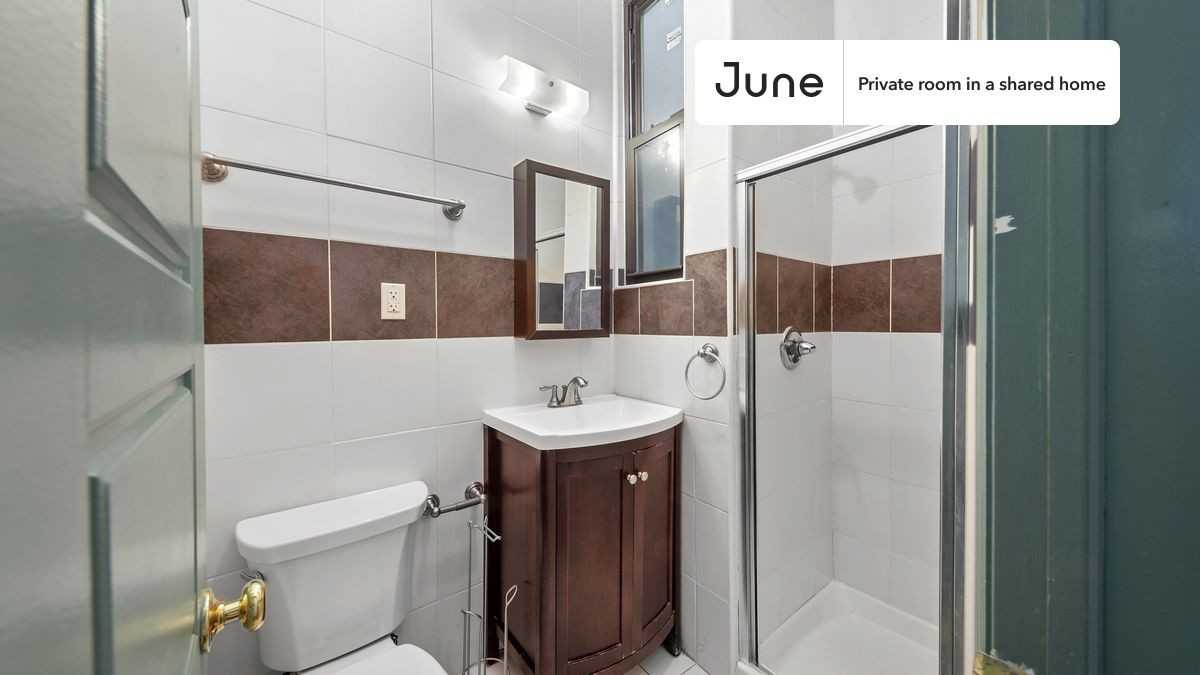 2028 2nd Ave #A - Photo 7 of 9