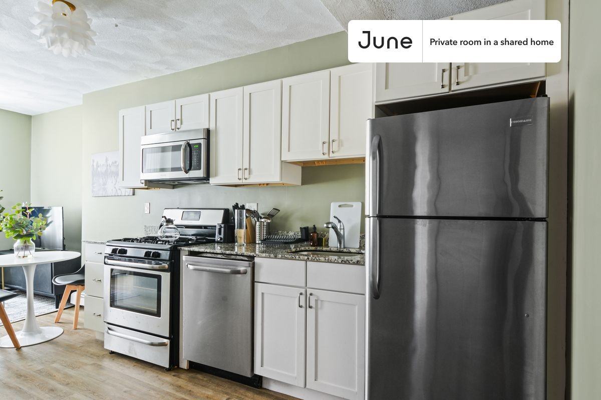 36 N Bennet St #C - Photo 6 of 11