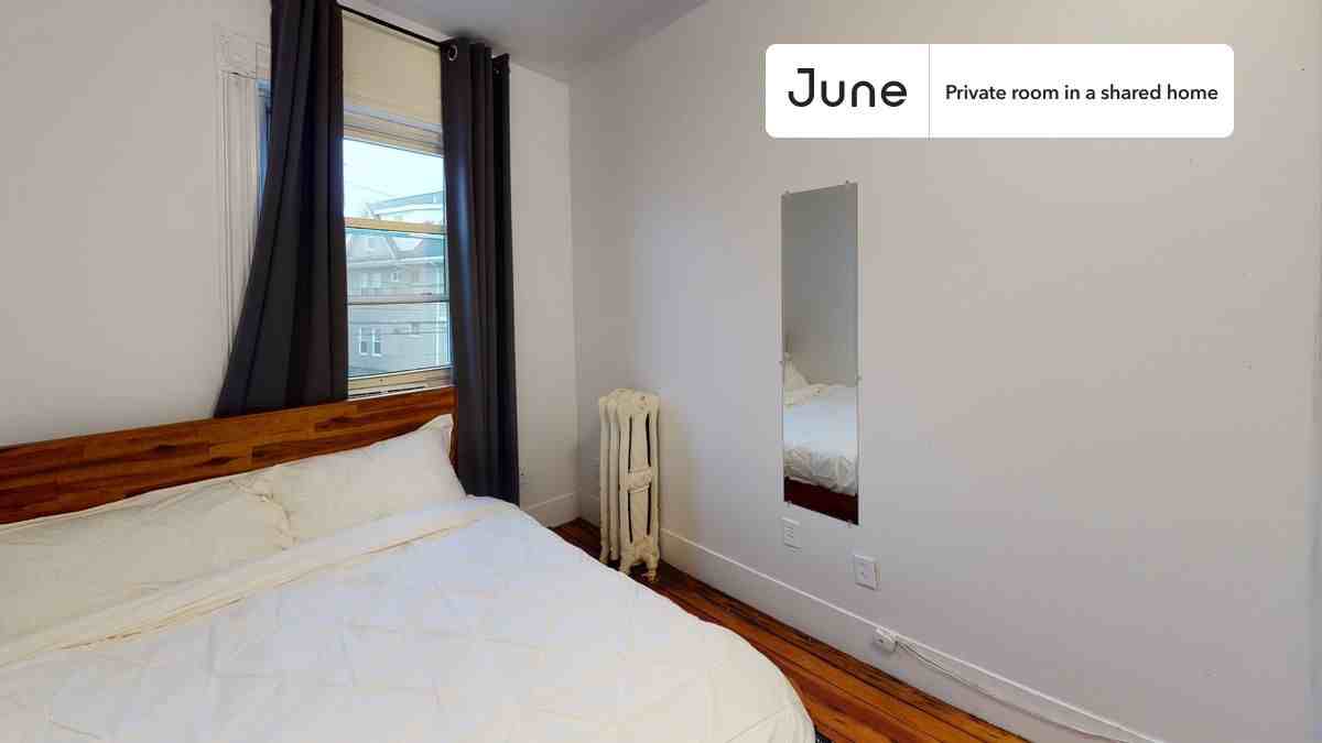 4 Haskell St #D - Photo 2 of 18