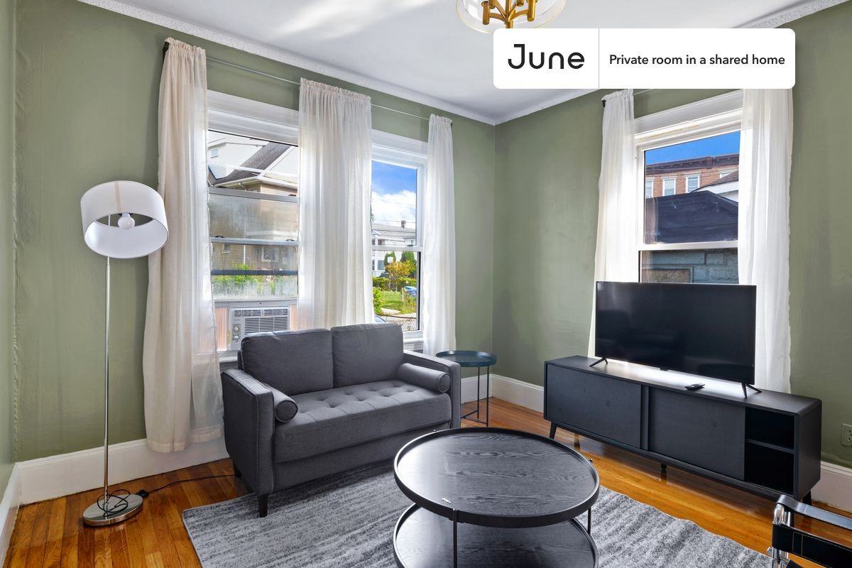 4 Haskell St #D - Photo 5 of 18