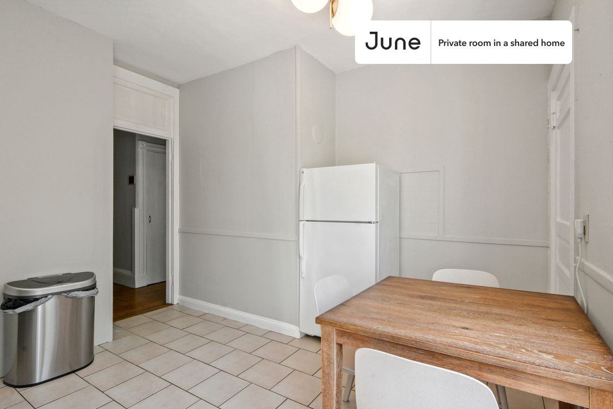 76 Easton St #D - Photo 7 of 14