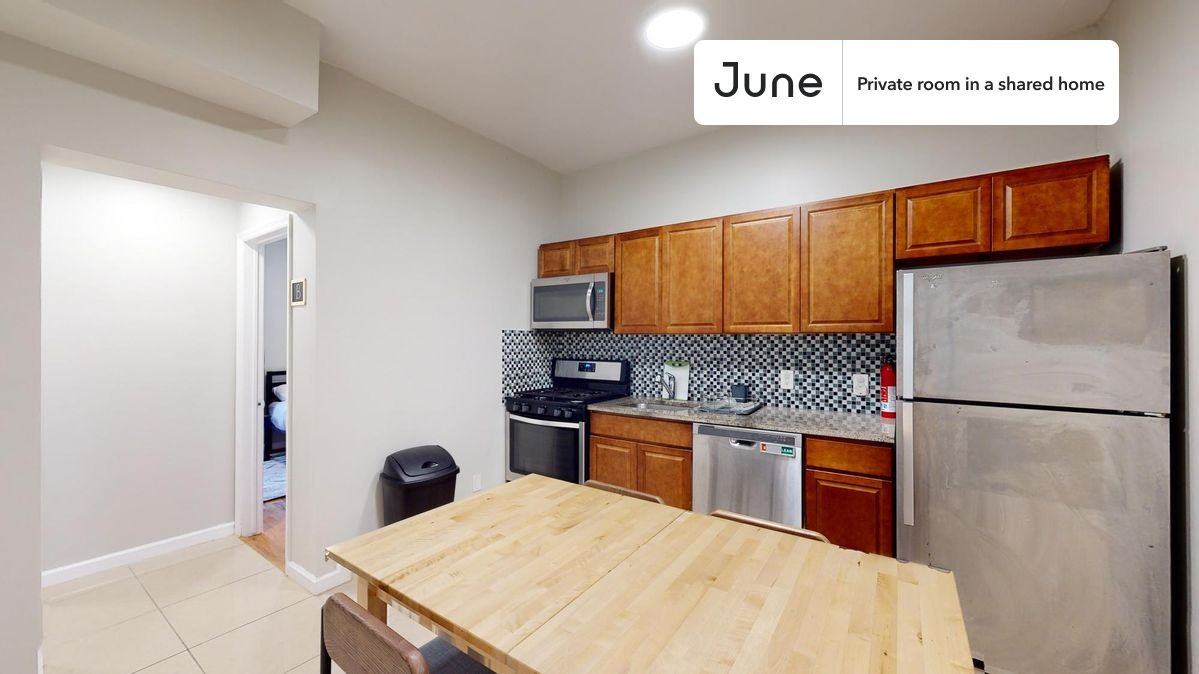 362 Parkside Ave #B - Photo 7 of 13