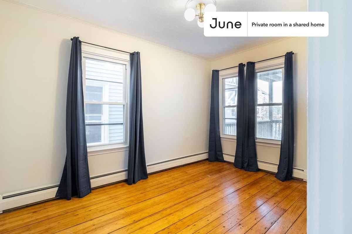 71 School St #C - Photo 2 of 13