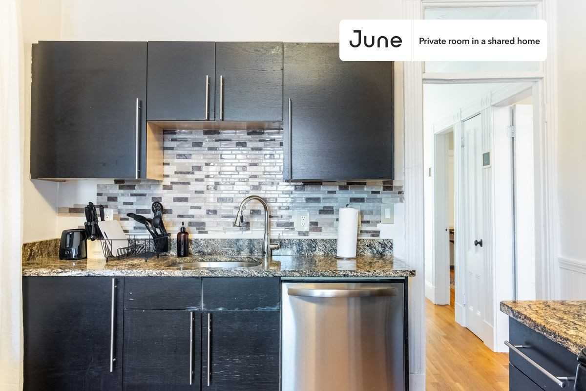 71 School St #B - Photo 6 of 13