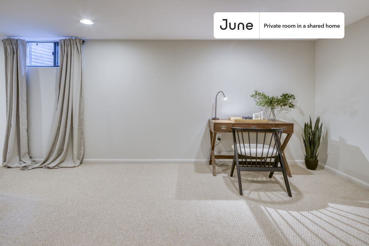 1331 I St Ne #A - Photo 2 of 17