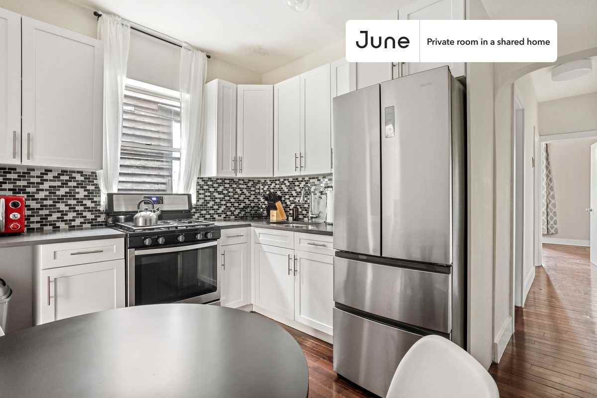 2141 Cortelyou Rd #C - Photo 7 of 12