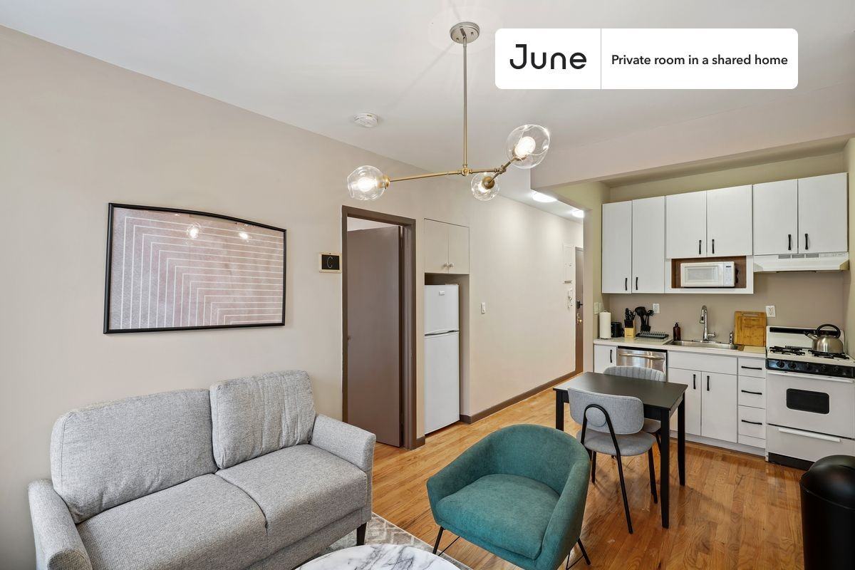 1521 York Ave #B - Photo 6 of 10