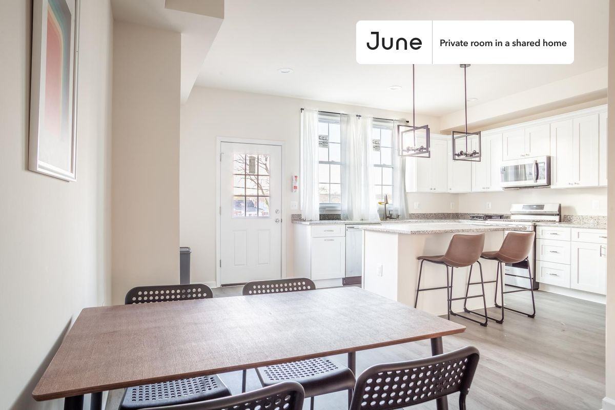 4706 9th St Nw #C - Photo 7 of 19