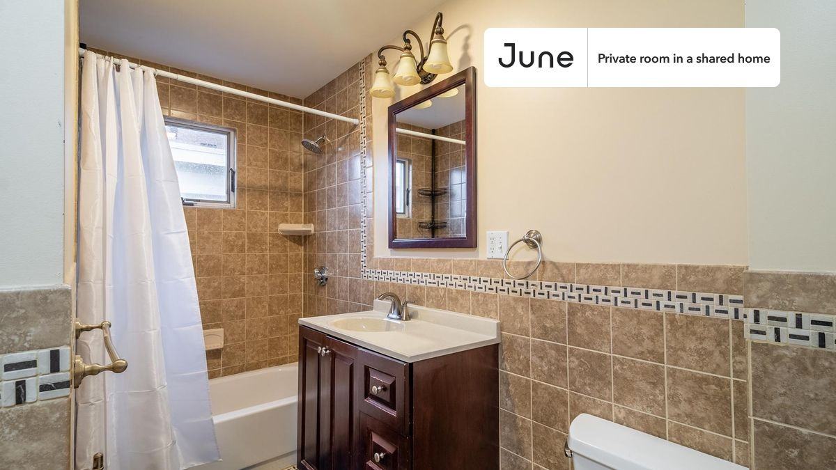 106 Beacon St #E - Photo 6 of 12