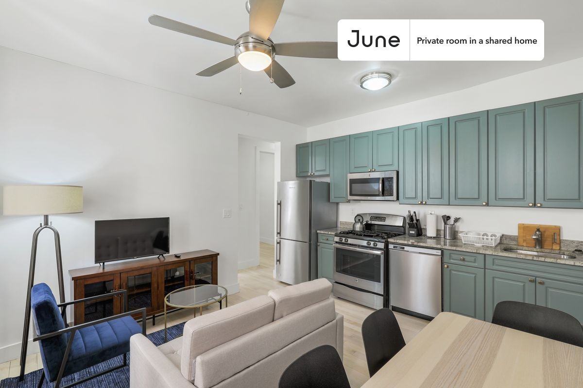 301 Saint Nicholas Ave #D - Photo 5 of 13