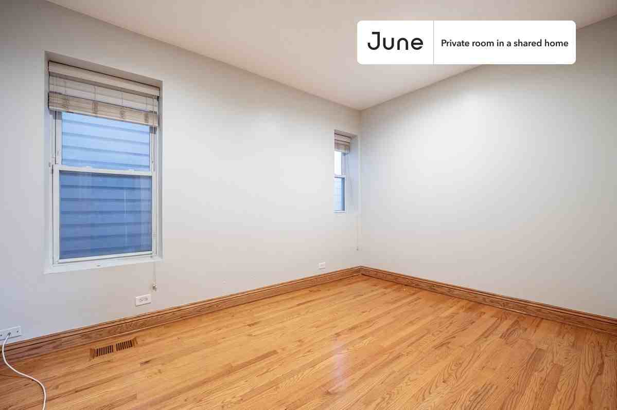 3020 North Sawyer Avenue #B - Photo 2 of 27