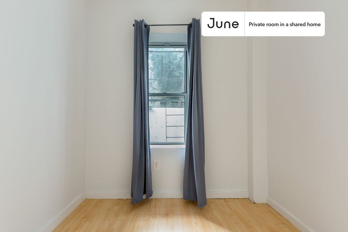 252 Madison St #D - Photo 5 of 21