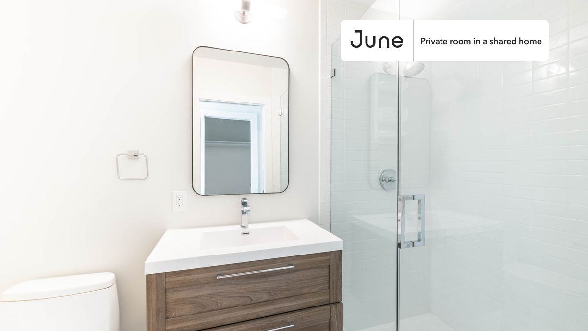 1340 Harvard St Nw #A - Photo 2 of 25