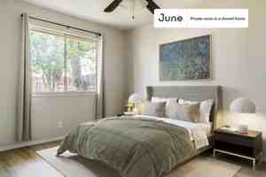 featured image of 1212 Bonnie Brae St #C