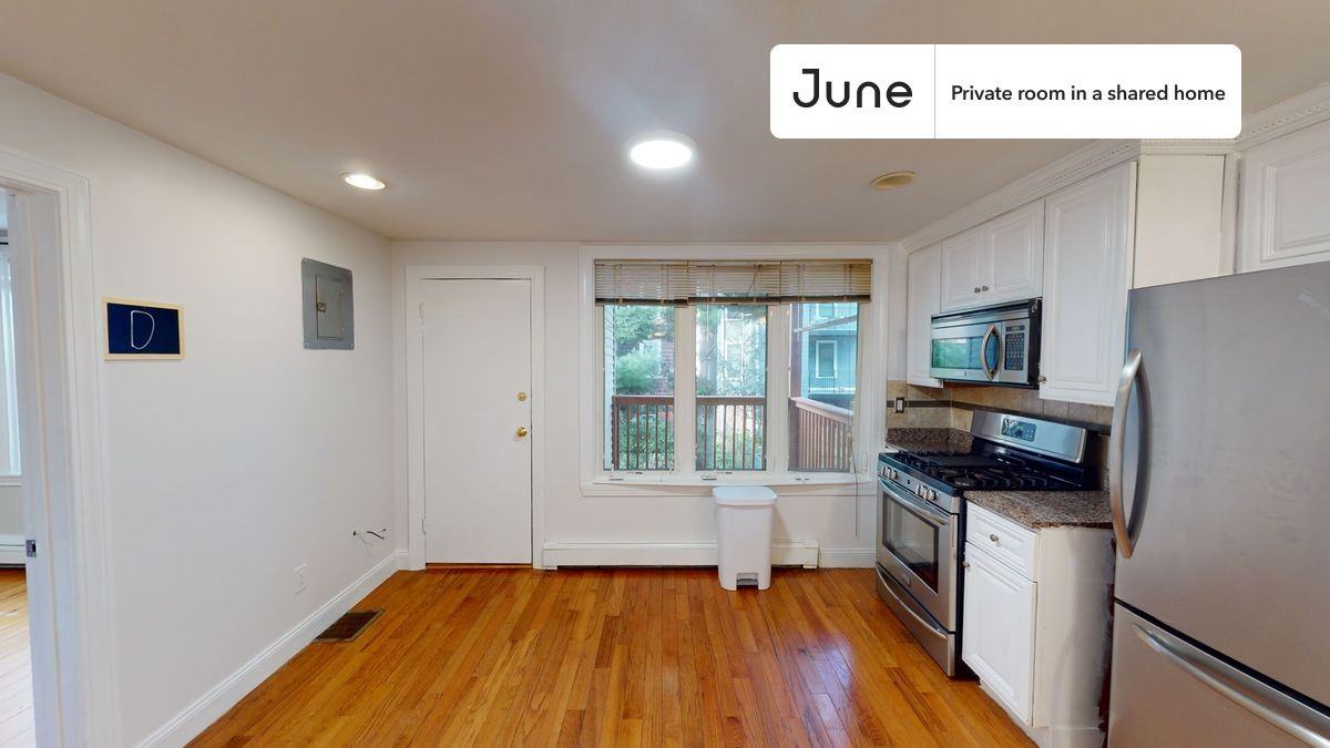 35 Howell St #C - Photo 4 of 8