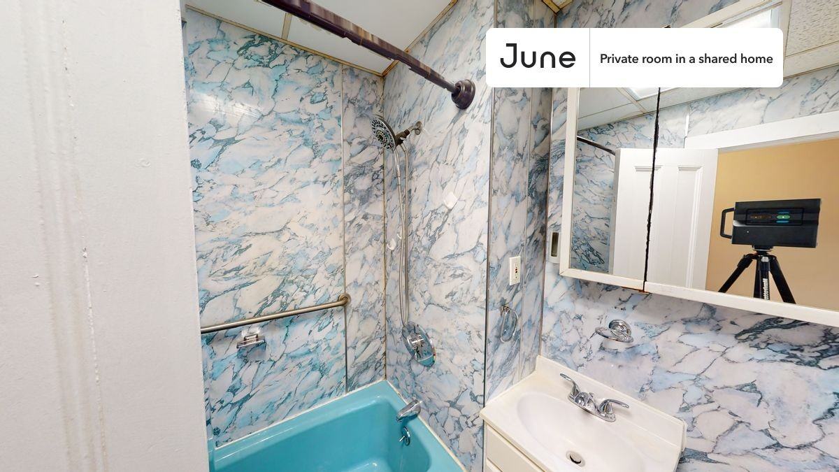 35 Howell St #C - Photo 5 of 8