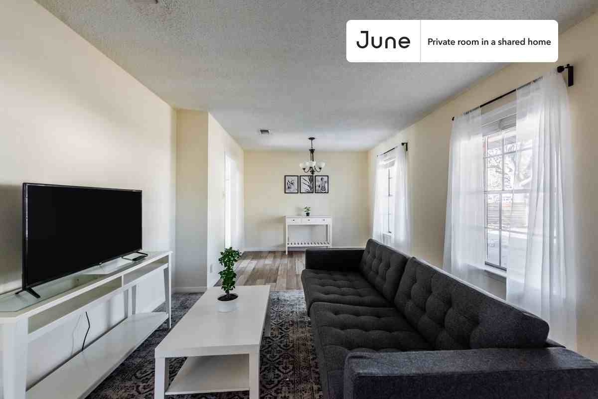 5005 Winding Trl #B - Photo 7 of 24