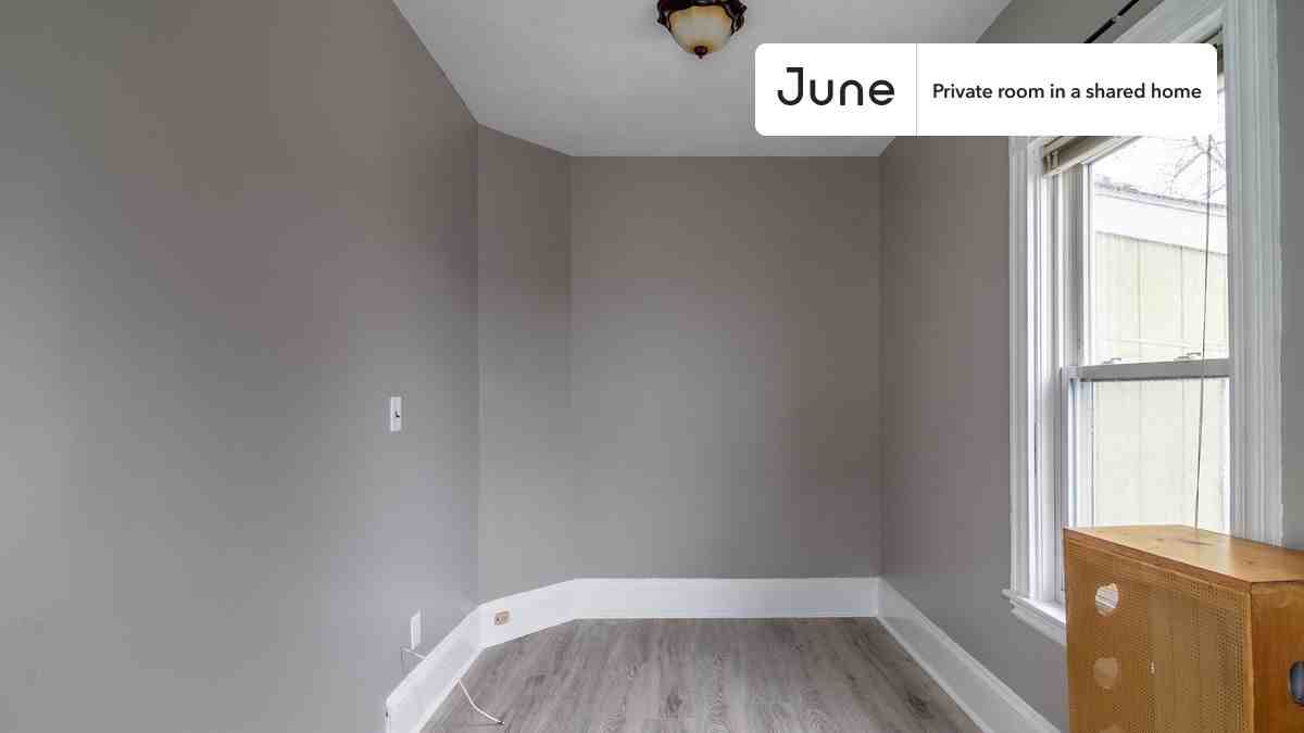 106 Beacon St #E - Photo 4 of 12