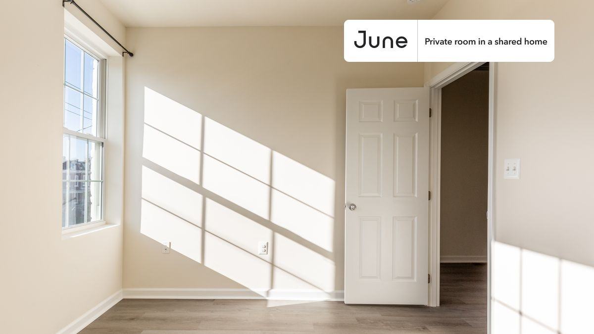 503 Randolph Street Northwest #C - Photo 5 of 24