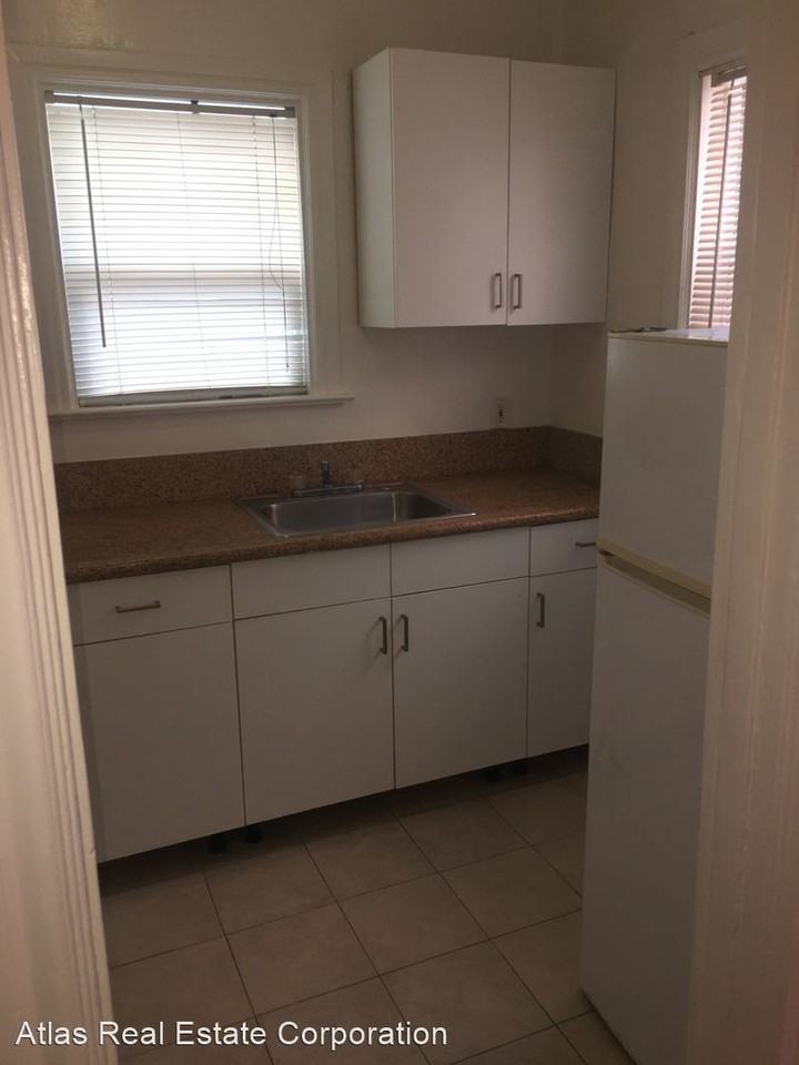 1344 W. 4th Street - Photo 3 of 5