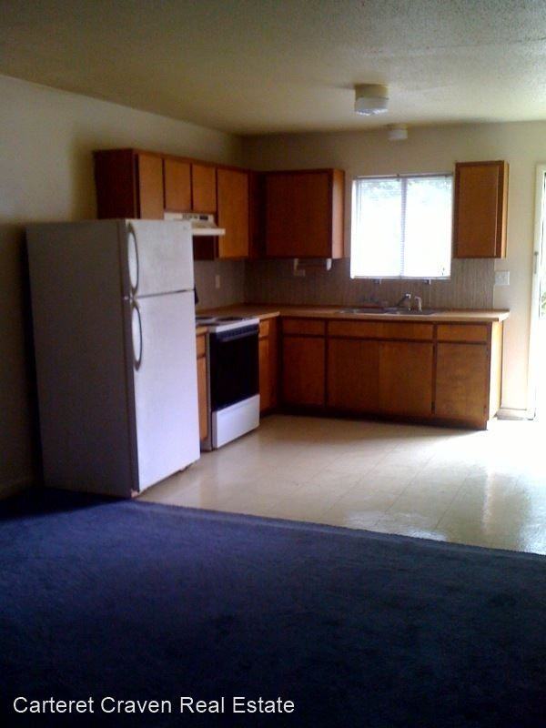 Wynne Rd. - Photo 2 of 3