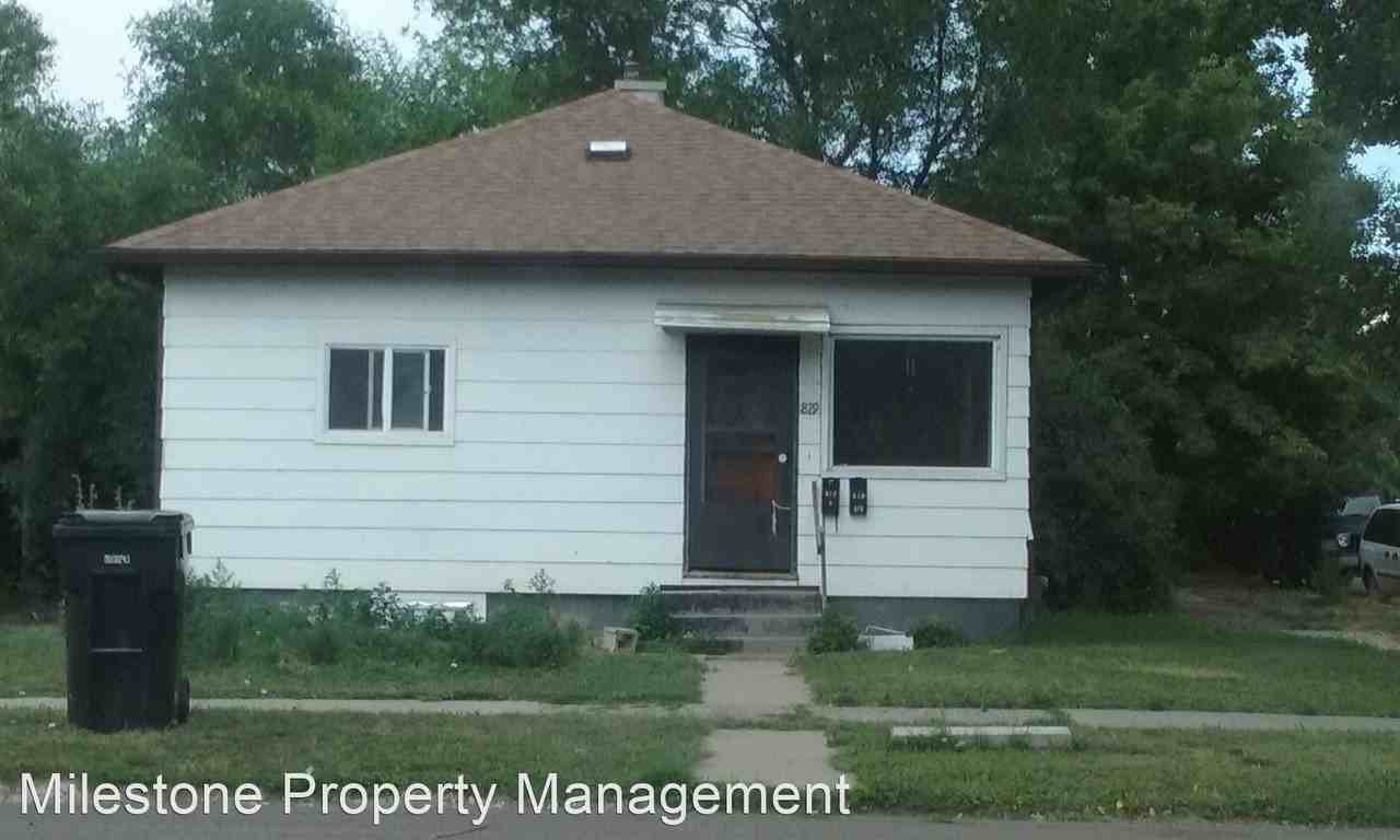 819 Orr - Photo 2 of 6