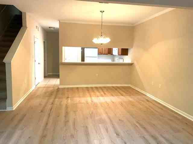 1320 Hendrix Rd #1 - Photo 3 of 11