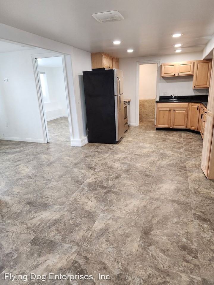 203-205 Elm Ave - Photo 3 of 13