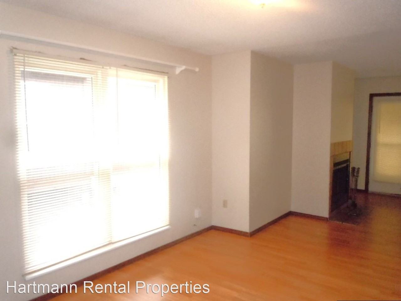 1306 Ridgewood Ct - Photo 2 of 23