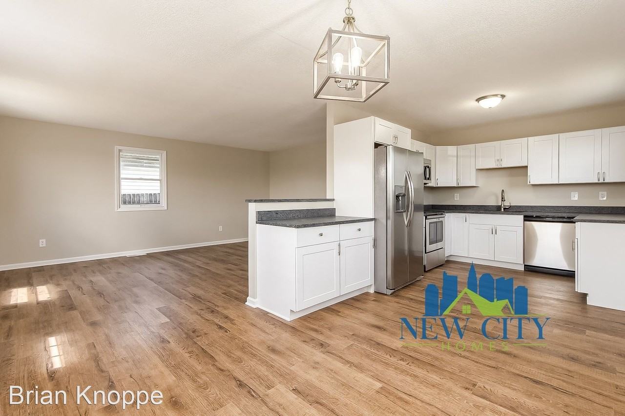 610 Reynolds Ave - Photo 2 of 15